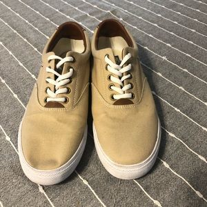 Ralph Lauren canvas shoes. Size 10 1/2